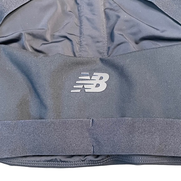NEW BALANCE Determination Academy Crop Bra black XL - Picture 5 of 11